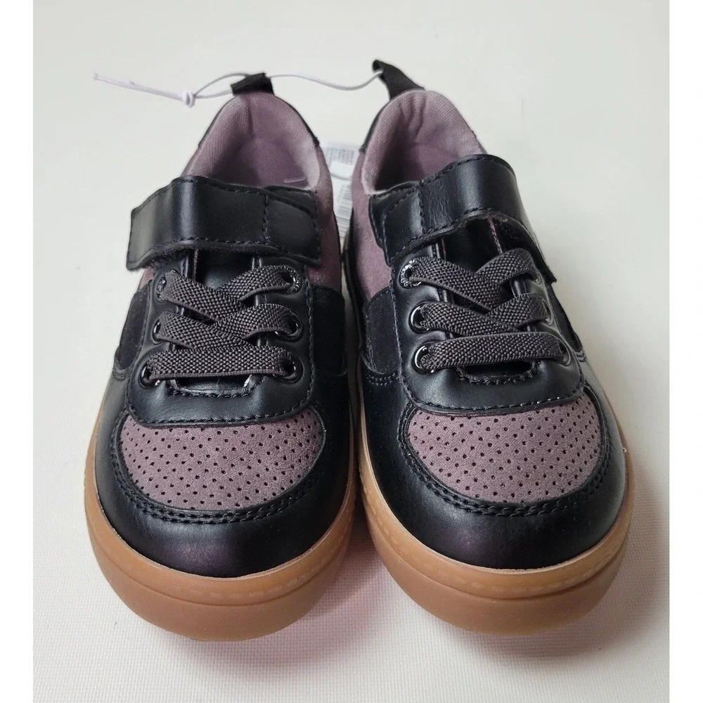 Old Navy Kids Black‎ Low Top Sneakers Gum Sole 420790-02-1 Size 8 NWT